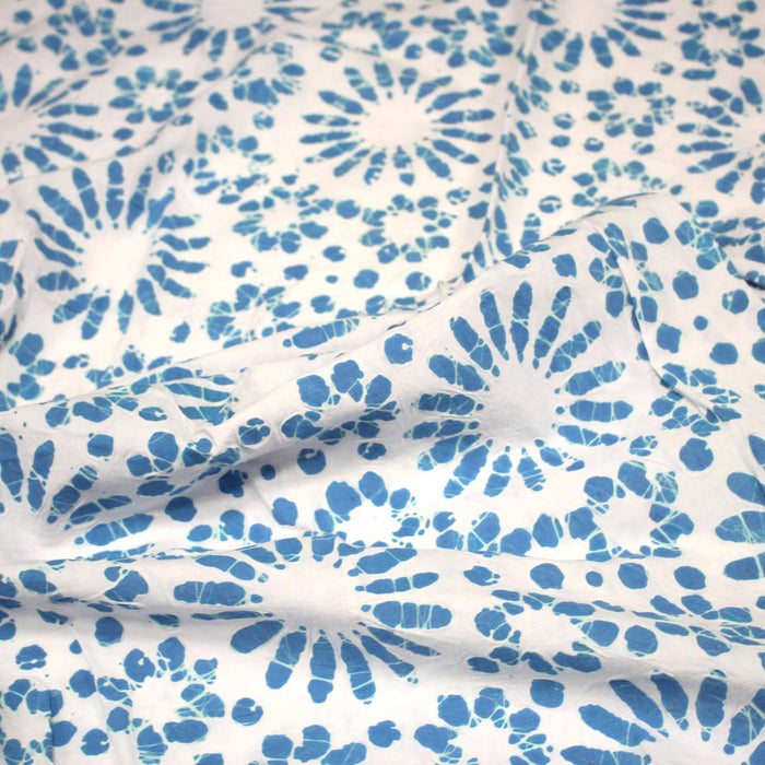 Tissu coton block print blanc cassé aux fleurs bleu turquoise - MADE IN INDIA