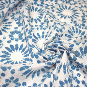 Tissu coton block print blanc cassé aux fleurs bleu turquoise - MADE IN INDIA - TissusPapi.com