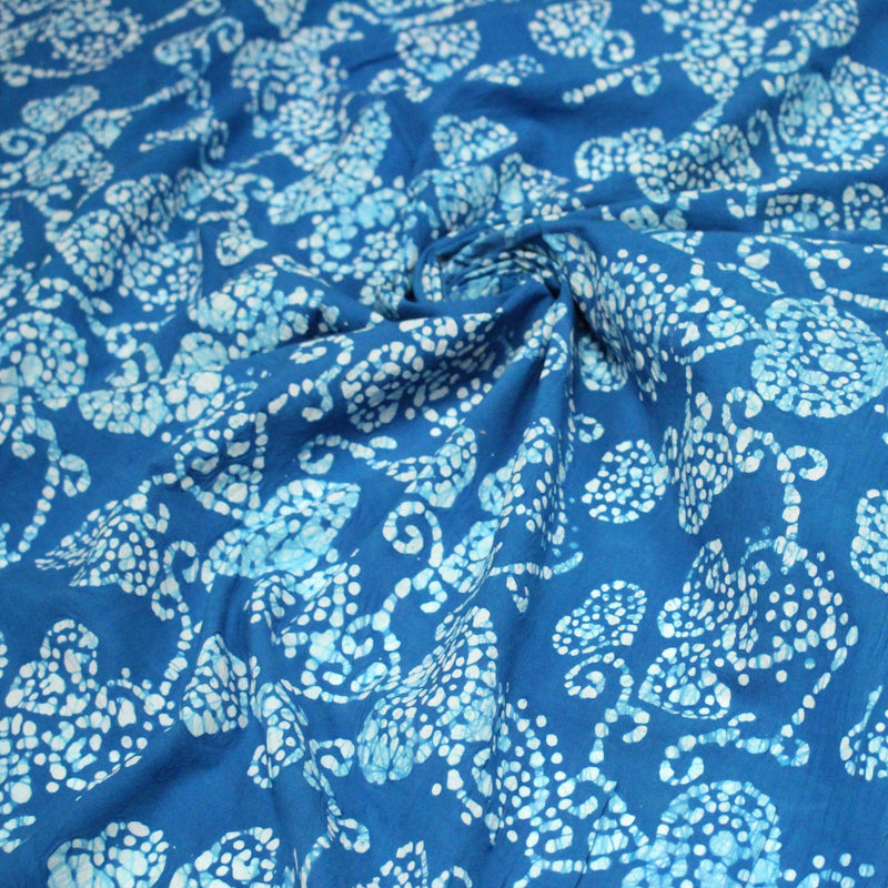Tissu coton block bleu turquoise aux coeurs blancs et bleus - MADE IN INDIA - TissusPapi.com