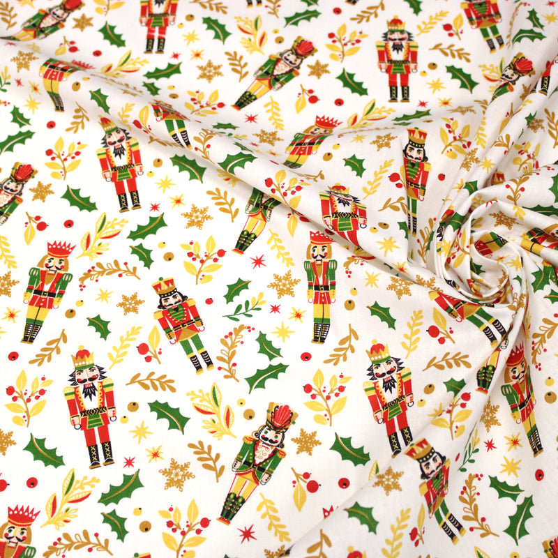 Tissu cotonnade de NOËL, Casse-noisettes, houx et feuillages ocres, fond blanc - OEKO-TEX STANDARD 100