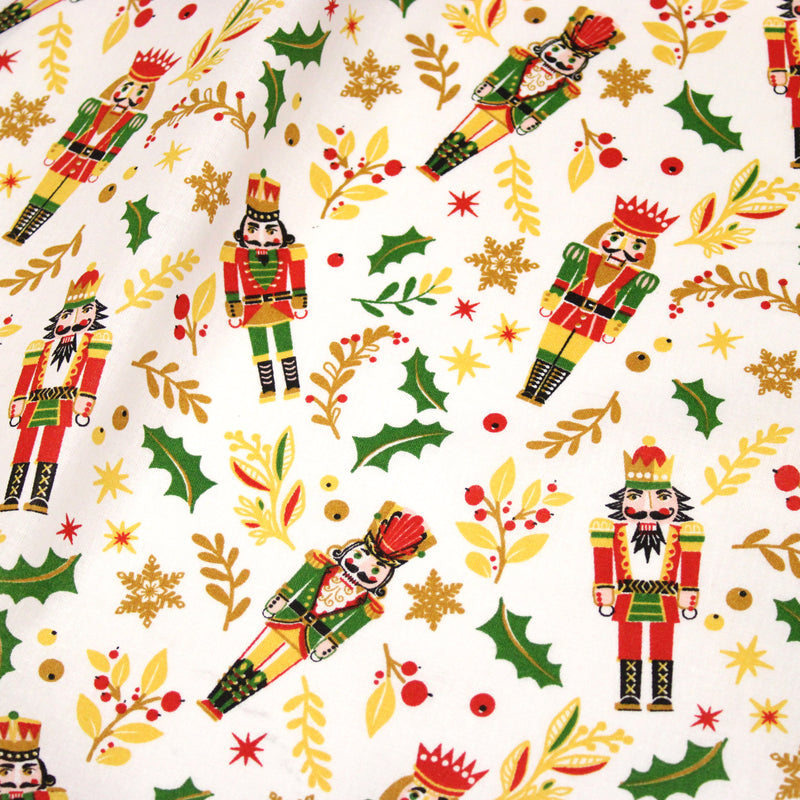 Tissu cotonnade de NOËL, Casse-noisettes, houx et feuillages ocres, fond blanc - OEKO-TEX STANDARD 100
