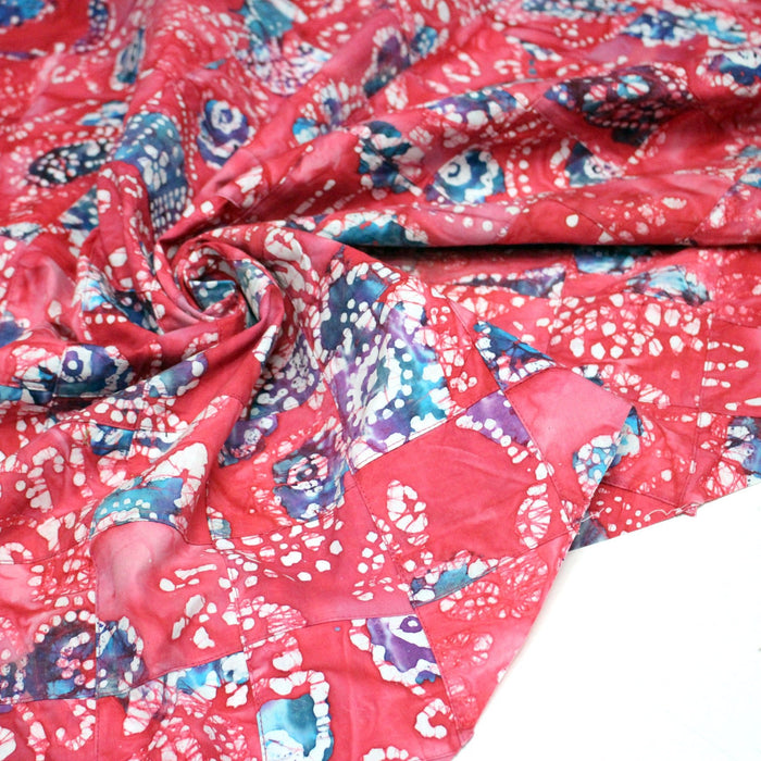 Tissu coton block print patchwork de motifs indiens, tons rose fuchsia, bleu, blanc - MADE IN INDIA - TissusPapi.com