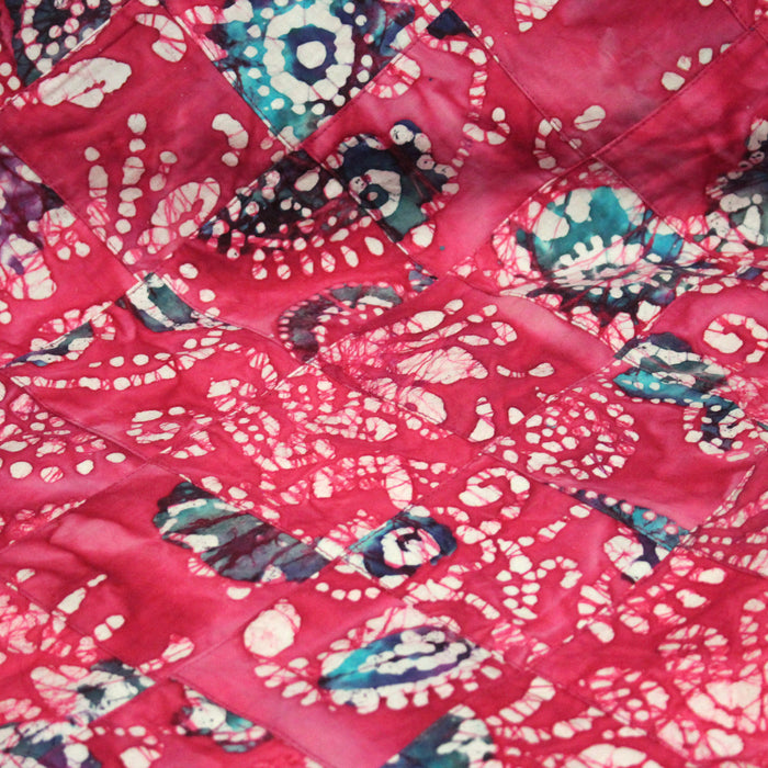 Tissu coton block print patchwork de motifs indiens, tons rose fuchsia, bleu, blanc - MADE IN INDIA - TissusPapi.com