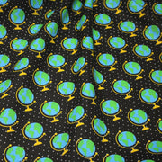 Tissu popeline coton, Les mappemondes sur fond noir étoilé - Collection VOYAGE - TissusPapi.com