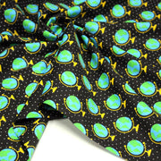 Tissu popeline coton, Les mappemondes sur fond noir étoilé - Collection VOYAGE - TissusPapi.com
