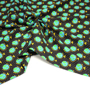 Tissu popeline coton, Les mappemondes sur fond noir étoilé - Collection VOYAGE - TissusPapi.com