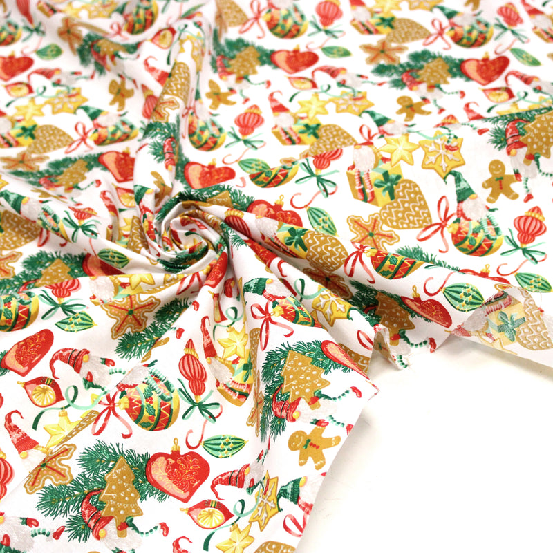Tissu cotonnade de NOËL – Gnomes et douceurs de fête, fond blanc - OEKO-TEX STANDARD 100