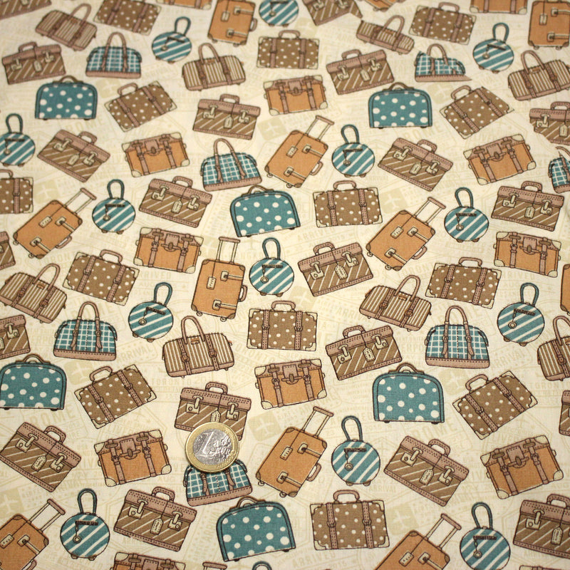 Tissu popeline coton, les valises vintage, tons ocres & bleus, fond écru - Collection VOYAGE - TissusPapi.com