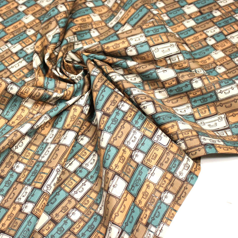 Tissu popeline coton, les valises & malettes, tons ocres & bleus - Collection VOYAGE - TissusPapi.com