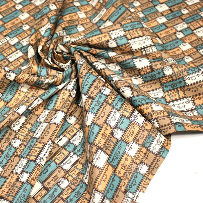 Tissu popeline coton, les valises & malettes, tons ocres & bleus - Collection VOYAGE - TissusPapi.com