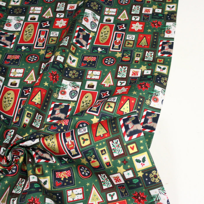 Tissu de coton de Noël Les cadres de Noël aux objets bleus, rouges, verts et dorés - COLLECTION NOËL - OEKO-TEX