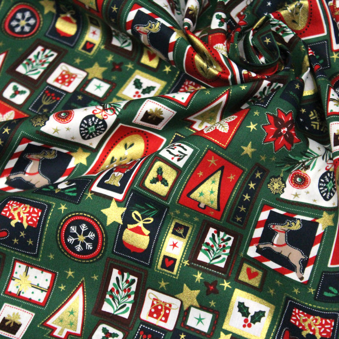 Tissu de coton de Noël Les cadres de Noël aux objets bleus, rouges, verts et dorés - COLLECTION NOËL - OEKO-TEX