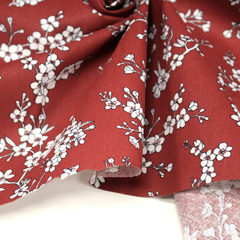 Tissu cotonnade HANA HANA, fleurs de cerisier japonais noir & blanc, fond rouge / bleu / jaune - OEKO - TEX - TissusPapi.com
