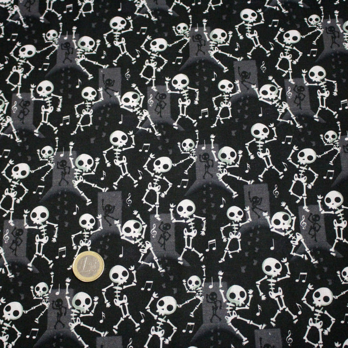 Tissu coton noir aux squelettes blancs - Collection Halloween - OEKO-TEX