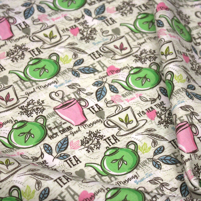 Tissu popeline coton, TEATIME : théières et tasses de thé, écru, rose & vert - TissusPapi.com