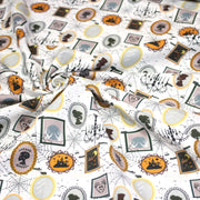 Tissu coton blanc aux cadres, photos et toiles d'araignée d'un manoir hanté - Collection Halloween - OEKO - TEX - TissusPapi.com