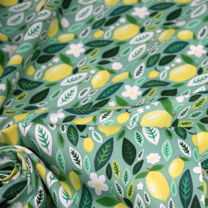 Tissu popeline coton vert, Citrons & feuilles de citronnier, collection SICILIA - TissusPapi.com