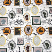 Tissu coton blanc aux cadres, photos et toiles d'araignée d'un manoir hanté - Collection Halloween - OEKO - TEX - TissusPapi.com