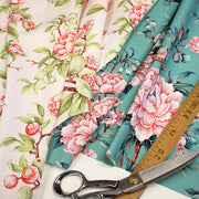 Tissu coton demi - natté INDIENNES FLEURIES : bleu ou blanc cassé - OEKO - TEX - TissusPapi.com