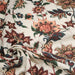 Tissu coton jacquard INDIENNES écru aux fleurs bleues, vertes, corail et bordeaux - Fabrication italienne - TissusPapi.com