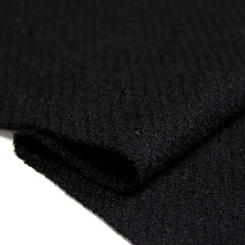 Tissu lainage souple noir au tissage rayures diagonales, fabrication française : idéal pour un tailleur!