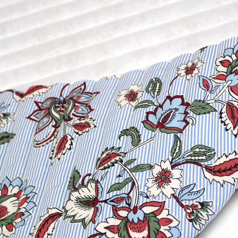 Tissu matelassé RAIPUR imprimé indienne fleurie et fond fines rayures bleu ciel - OEKO-TEX STANDARD 100 - TissusPapi.com