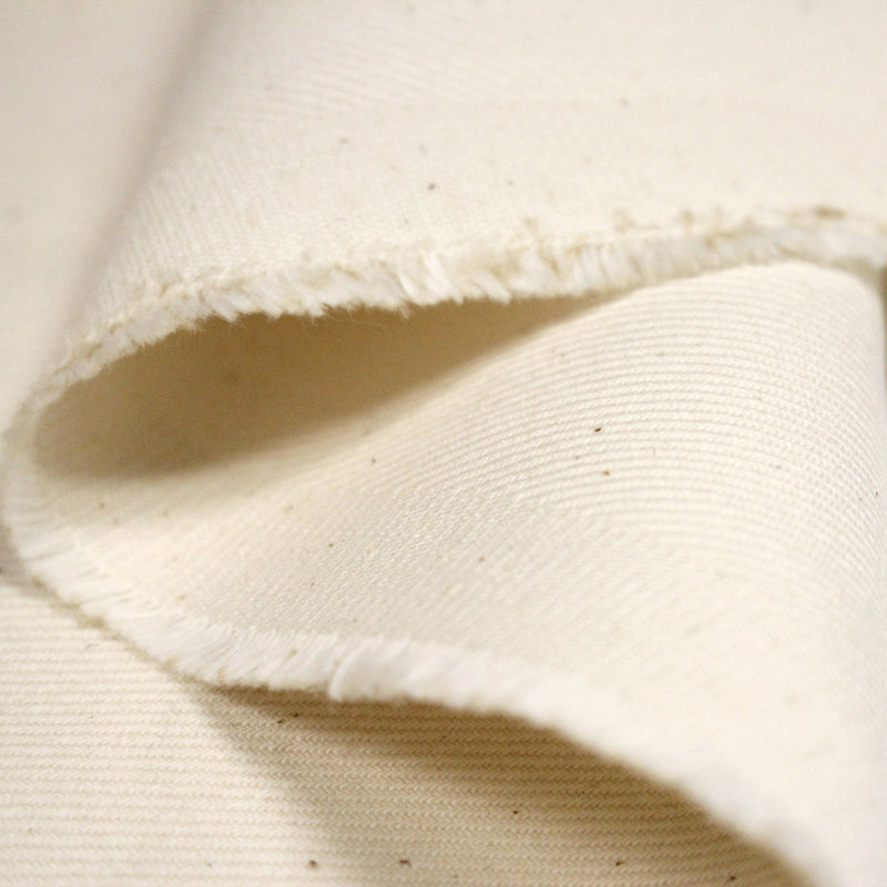 Tissu Gabardine coton élasthanne écru uni - Fabrication italienne - TissusPapi.com