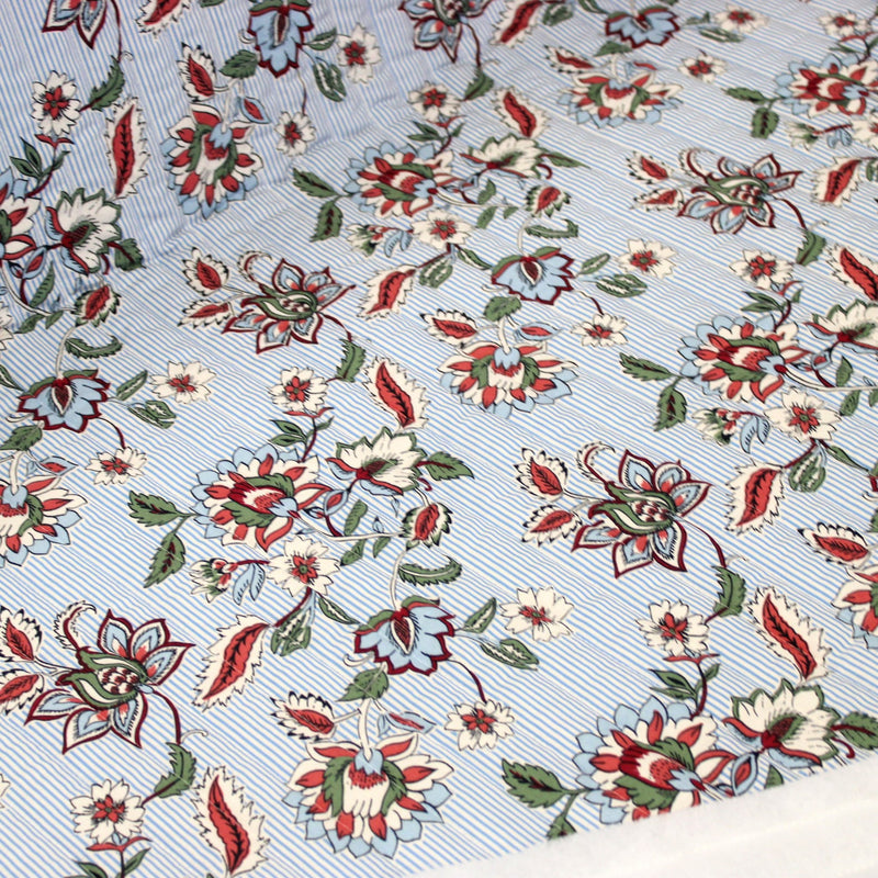 Tissu matelassé RAIPUR imprimé indienne fleurie et fond fines rayures bleu ciel - OEKO-TEX STANDARD 100 - TissusPapi.com