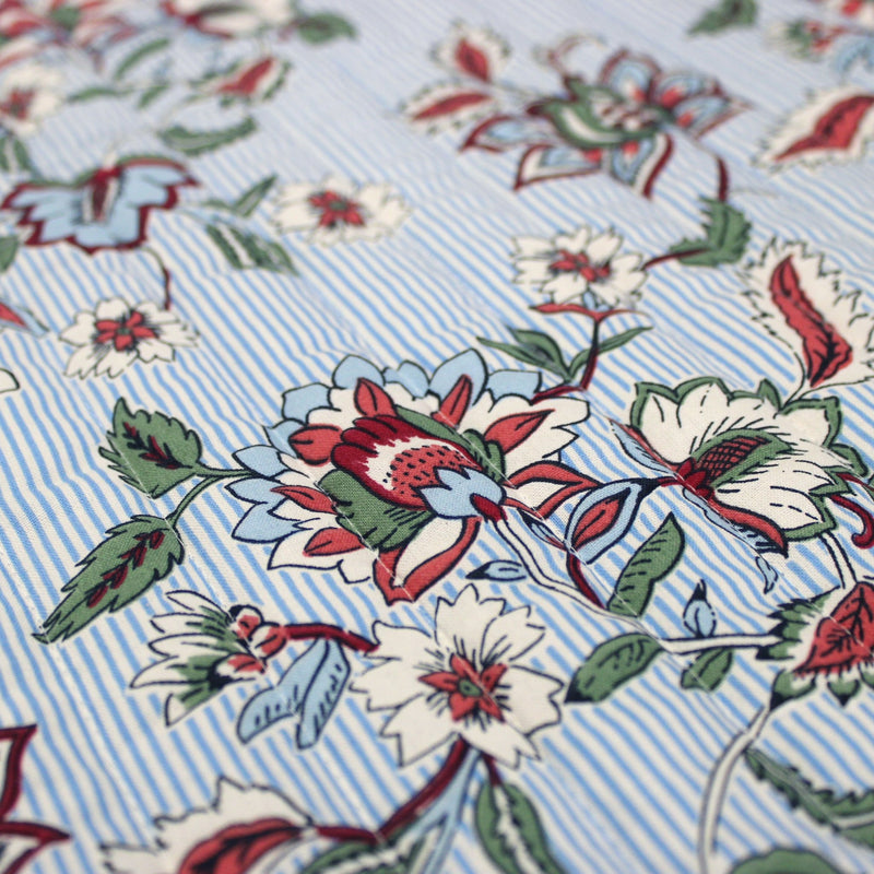 Tissu matelassé RAIPUR imprimé indienne fleurie et fond fines rayures bleu ciel - OEKO-TEX STANDARD 100 - TissusPapi.com
