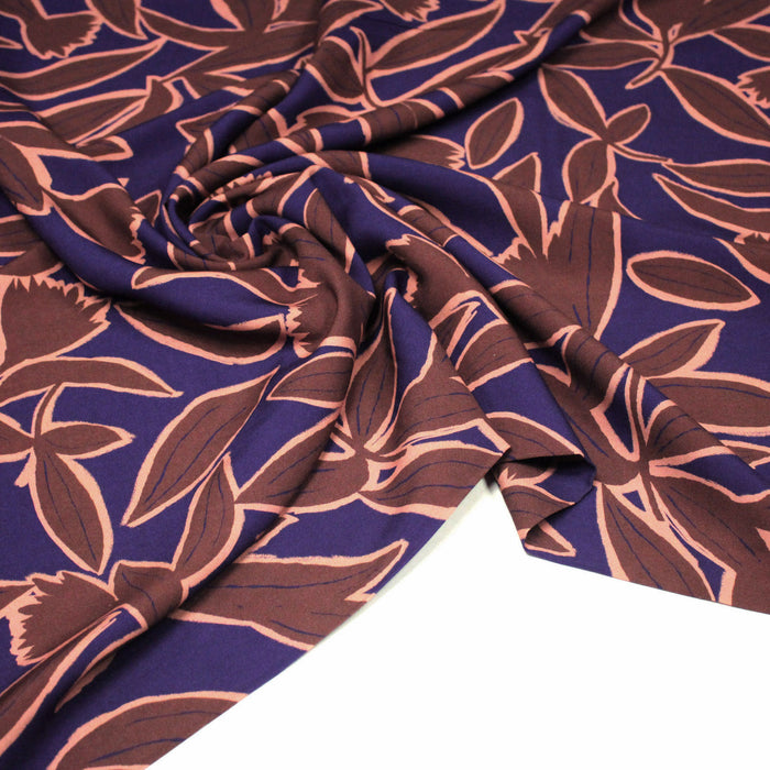 Tissu Viscose fluide KERA, aux fleurs marron chocolat et bleu marine - OEKO-TEX