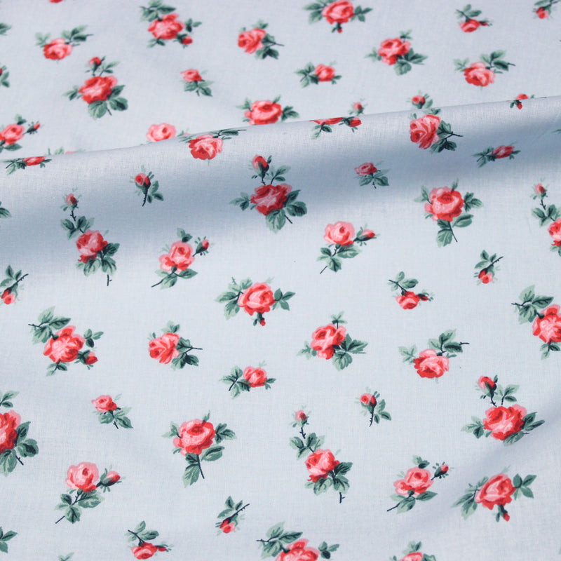 Tissu cotonnade COTTAGE aux fines fleurs britanniques : trois fonds : bleu ciel, jaune, blanc - OEKO-TEX STANDARD 100