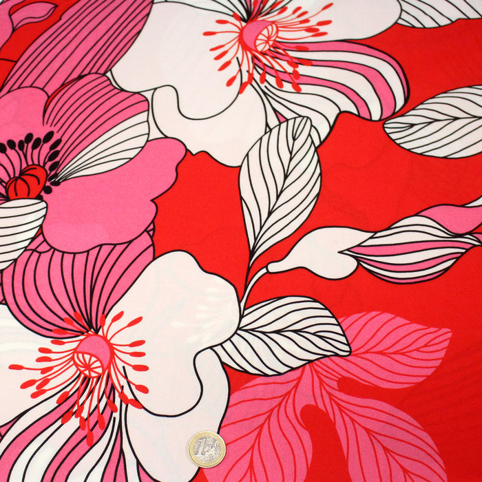 Tissu Viscose fluide NELLIE aux grandes fleurs blanches, fond rouge & rose - OEKO-TEX