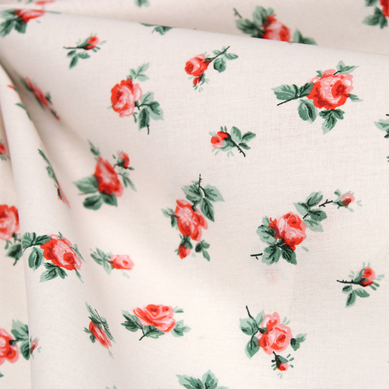 Tissu cotonnade COTTAGE aux fines fleurs britanniques : trois fonds : bleu ciel, jaune, blanc - OEKO-TEX STANDARD 100