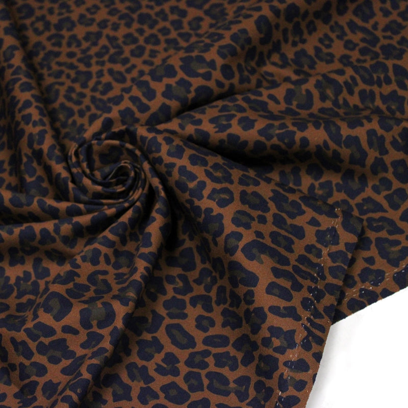 Tissu gabardine de coton LEOPARD tons marron chocolat - OEKO-TEX STANDARD 100 - TissusPapi.com