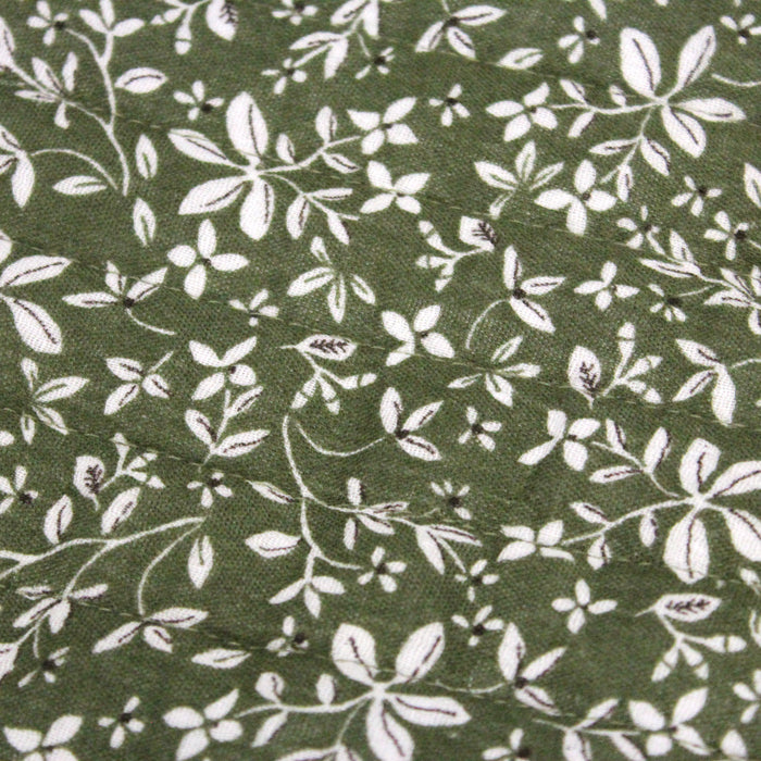 Tissu double gaze de coton matelassé motif fleuri blanc sur fond vert fougère, verso vert fougère uni - Oeko-Tex