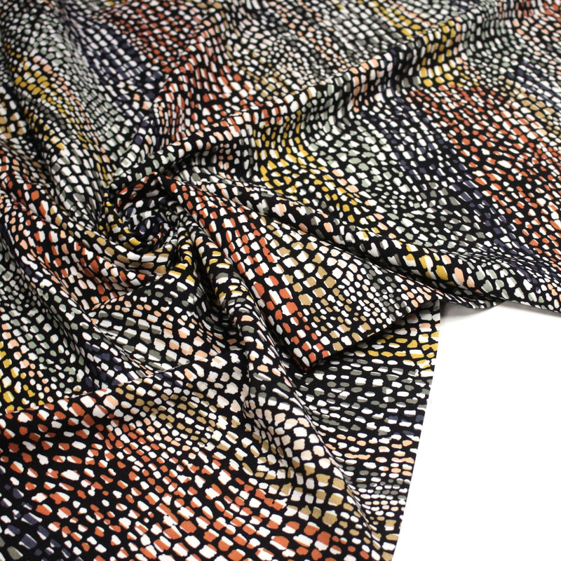 Tissu Viscose fluide COBRA aux écailles multicolores - OEKO - TEX - TissusPapi.com