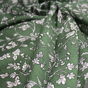 Tissu viscose fluide, fines fleurs blanches et noirs, fond ocre ou fond vert - TissusPapi.com
