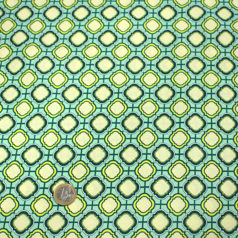 Tissu popeline coton vert aux formes géométriques vertes et jaunes - TissusPapi.com