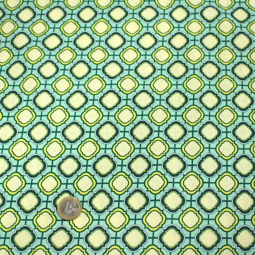 Tissu popeline coton vert aux formes géométriques vertes et jaunes - TissusPapi.com