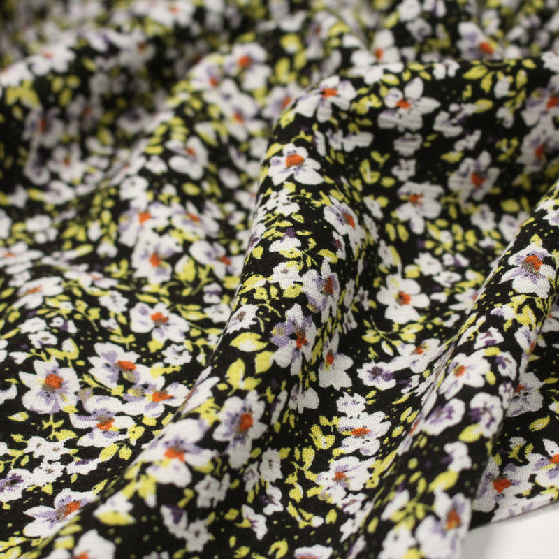 Tissu Viscose crêpe noir fleuri jaune blanc violet orange - TissusPapi.com