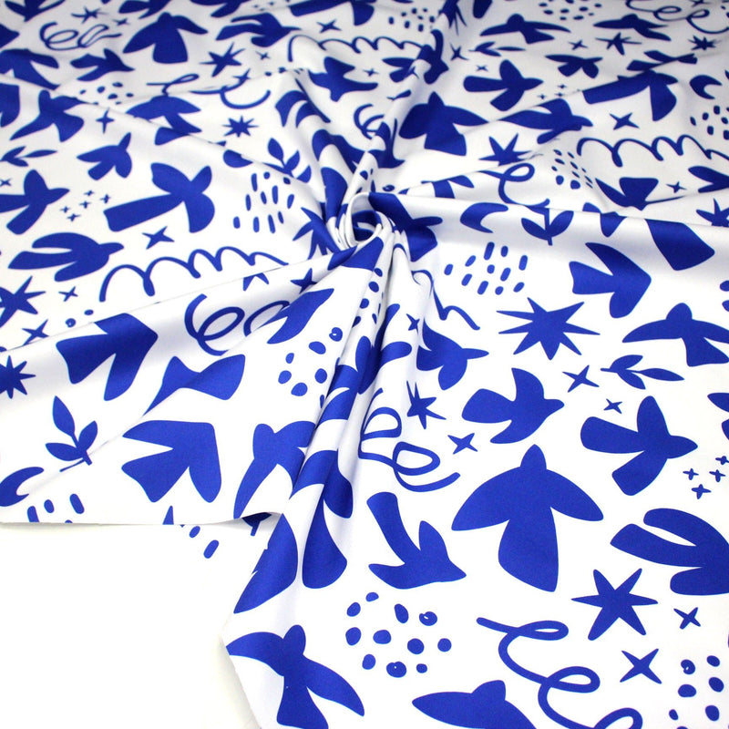 Tissu gabardine imprimée SILHOUETTE : trois motifs bleus et blancs - OEKO - TEX STANDARD 100 - TissusPapi.com