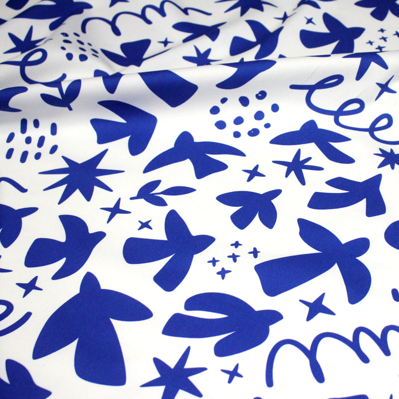 Tissu gabardine imprimée SILHOUETTE : trois motifs bleus et blancs - OEKO - TEX STANDARD 100 - TissusPapi.com