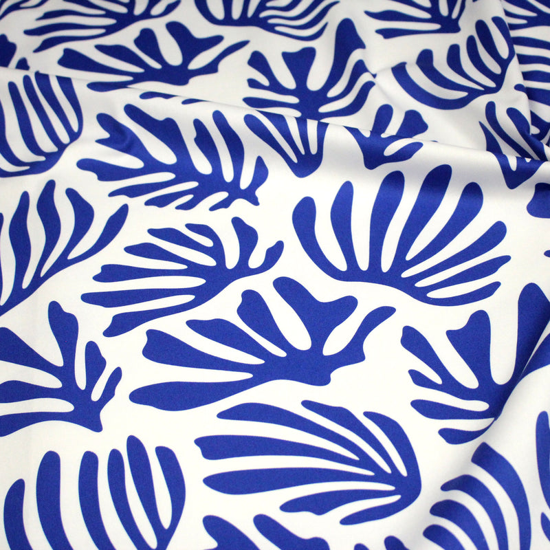 Tissu gabardine imprimée SILHOUETTE : trois motifs bleus et blancs - OEKO - TEX STANDARD 100 - TissusPapi.com