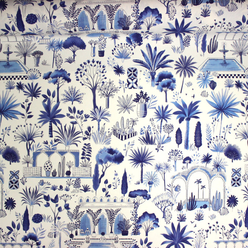 Tissu coton demi - natté TOILE DE JOUY MODERNE JARDIN MAJORELLE, tons blancs et bleus - TissusPapi.com