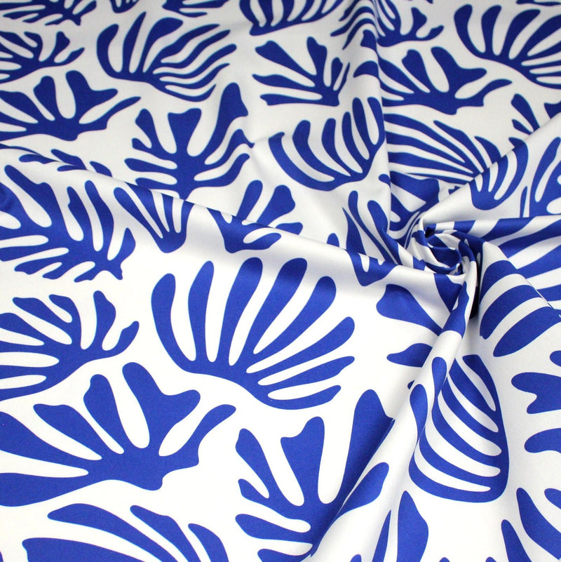 Tissu gabardine imprimée SILHOUETTE : trois motifs bleus et blancs - OEKO - TEX STANDARD 100 - TissusPapi.com