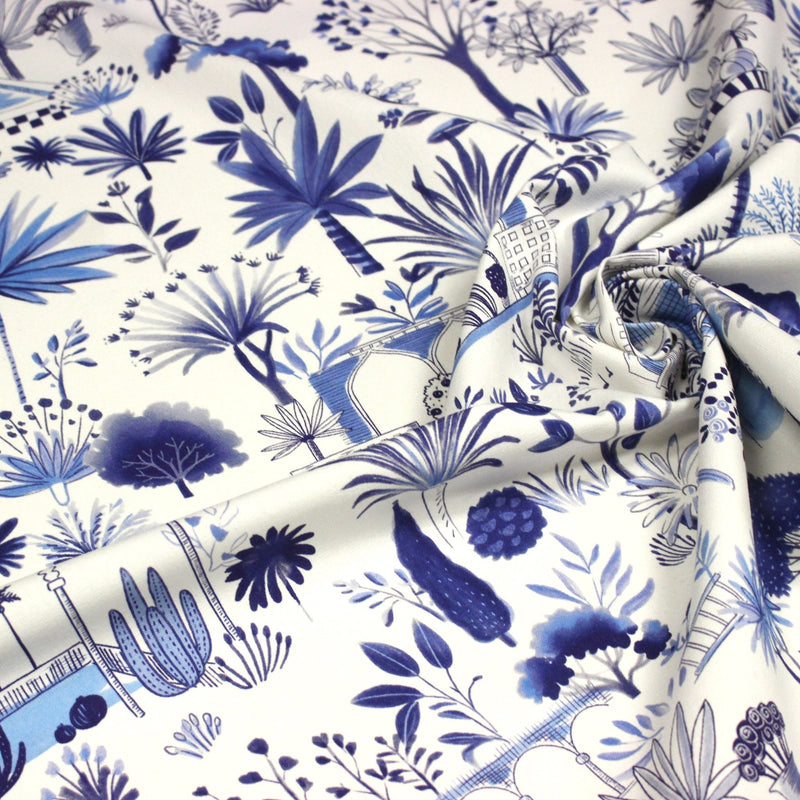 Tissu coton demi - natté TOILE DE JOUY MODERNE JARDIN MAJORELLE, tons blancs et bleus - TissusPapi.com
