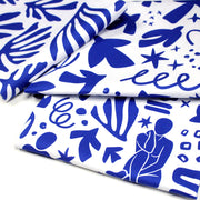 Tissu gabardine imprimée SILHOUETTE : trois motifs bleus et blancs - OEKO - TEX STANDARD 100 - TissusPapi.com