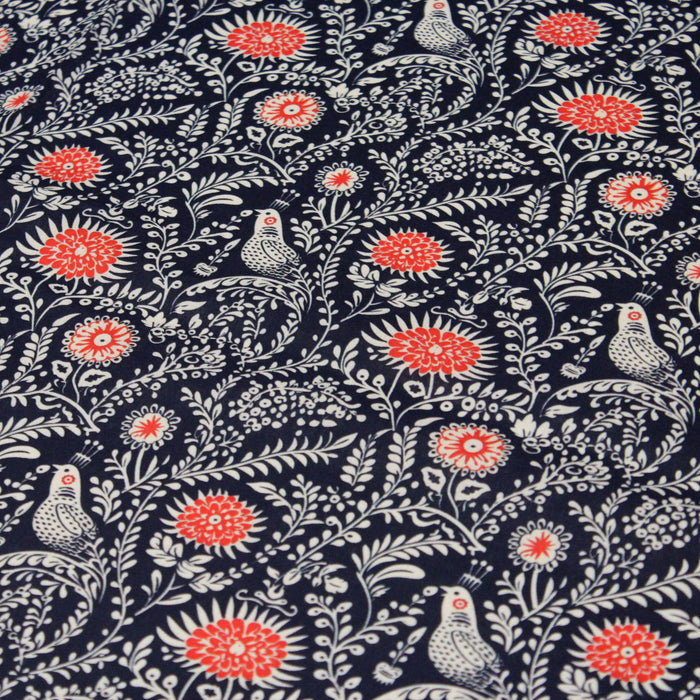 Tissu cotonnade bleu marine aux feuillage et oiseaux écrus et rouges - COLLECTION KALAMKARI