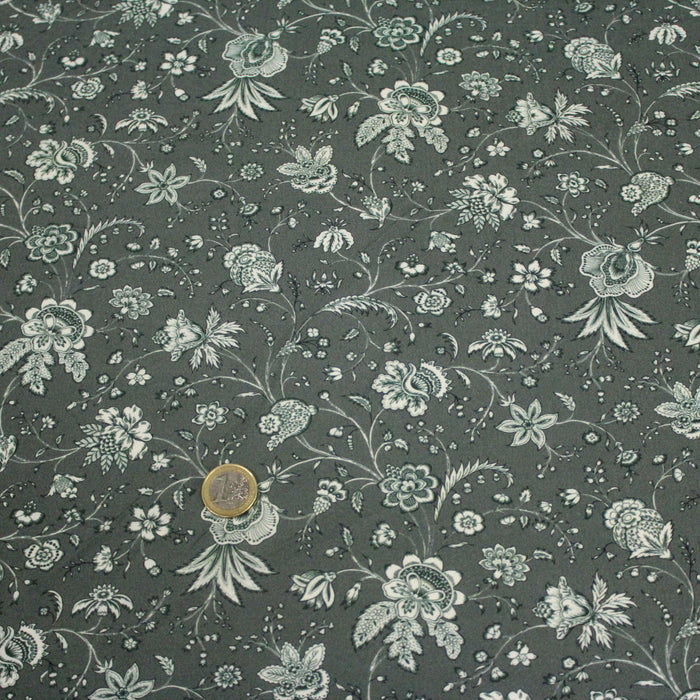 Tissu viscose fluide vert de gris aux fleurs noires et blanches - COLLECTION KALAMKARI - OEKO-TEX