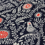 Tissu INDIENNES cotonnade fleurie bleu marine aux feuillage et oiseaux écrus et rouges - TissusPapi.com